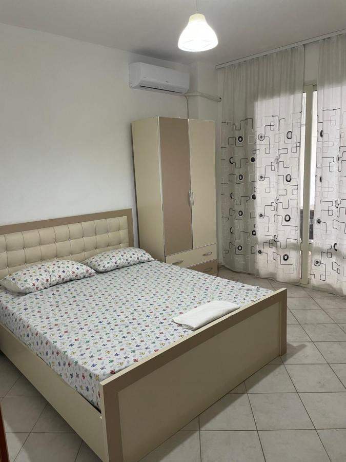 Cano Apartament ドゥラス エクステリア 写真