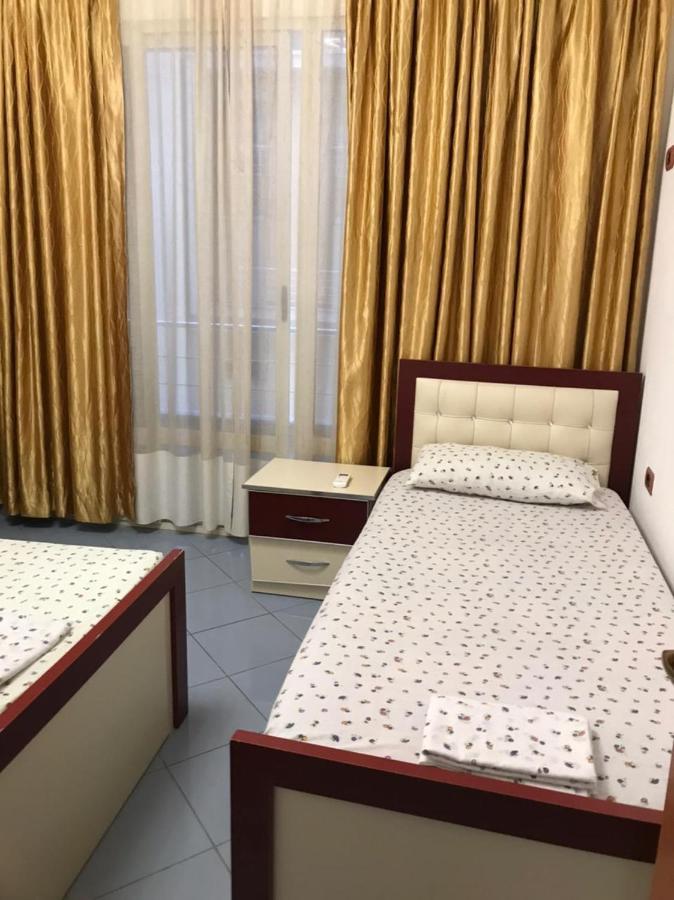 Cano Apartament ドゥラス エクステリア 写真